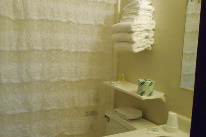 Room 25 of 47