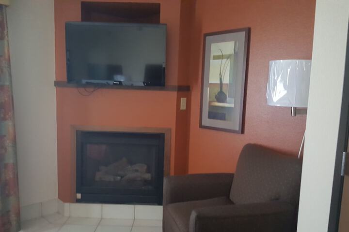 Room 37 of 46