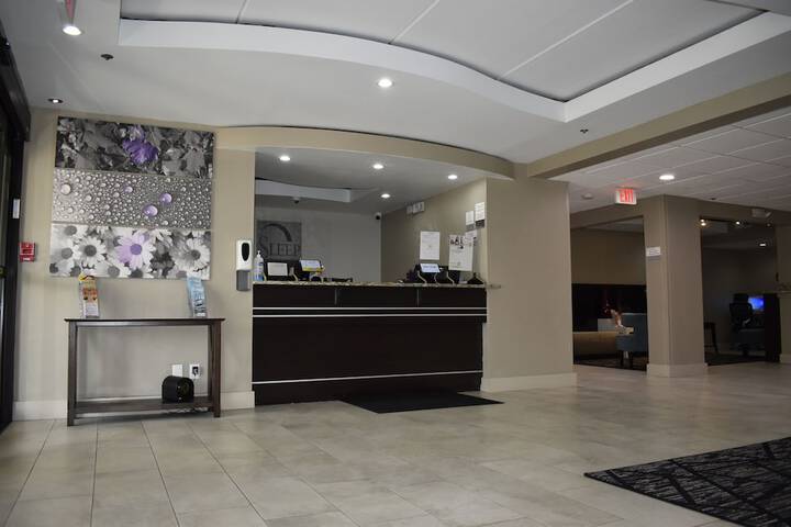 Hotel Interior 27 of 142