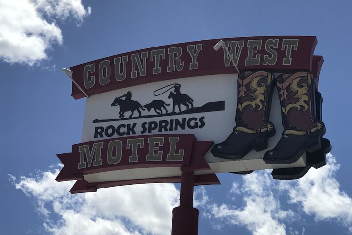 Hotel 7 of 25