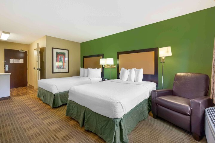 Room 11 of 31