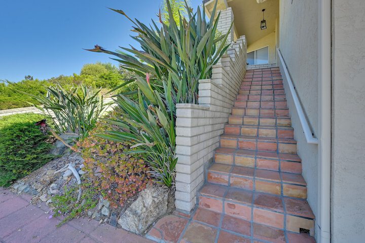 San Marcos Getaway w / Deck & Lake Views!