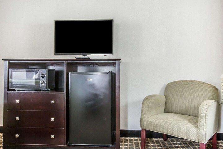 Room 14 of 26