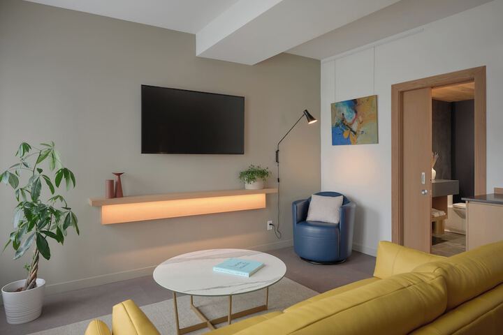 Room 7 of 55