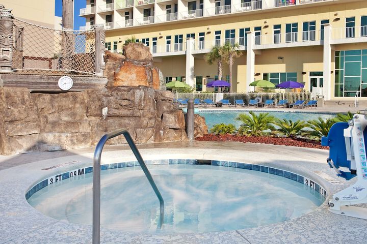 Pool 20 of 85
