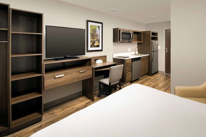 Room 13 of 14