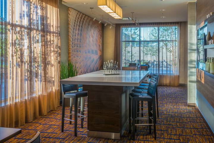 Courtyard by Marriott Winnipeg Airport