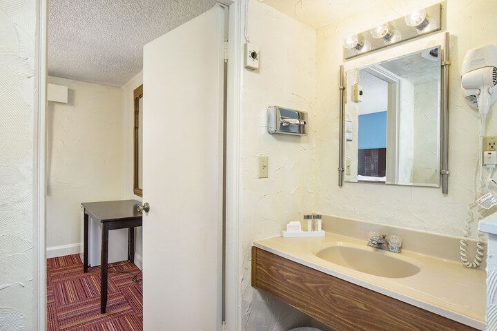 Room 54 of 58