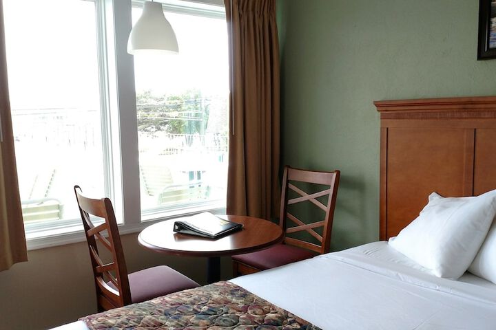 Room 21 of 54