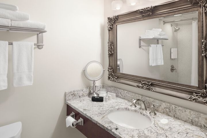 Portland Regency Hotel & Spa