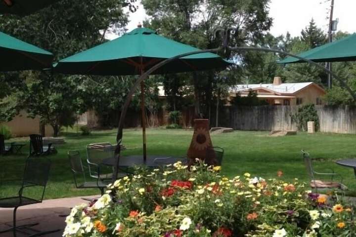 El Pueblo Lodge