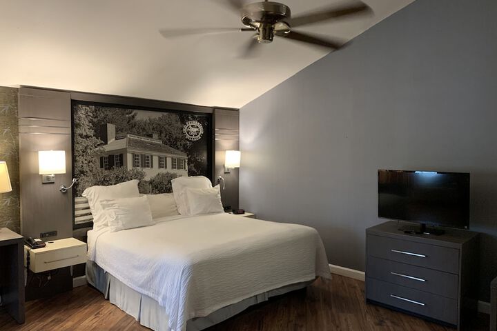 Super 8 by Wyndham Sturbridge