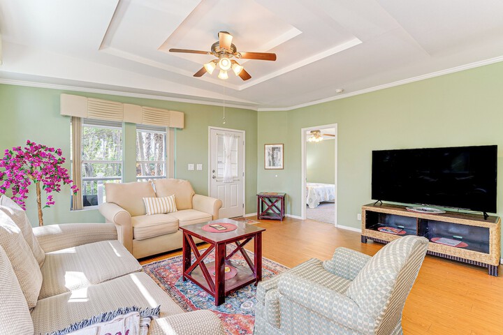 Swim Golf & Relax: Family Gem in North Fort Myers