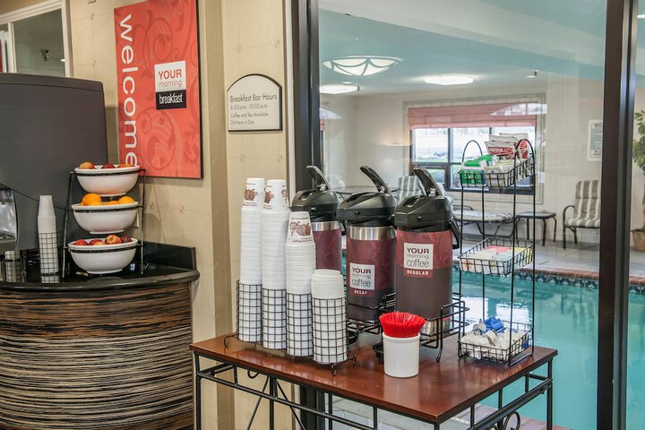 Breakfast/Coffee Service 40 of 43