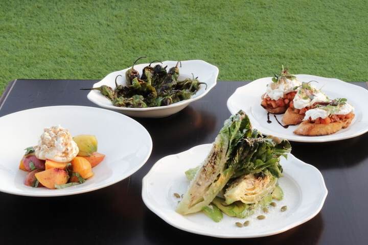 Dining 42 of 71