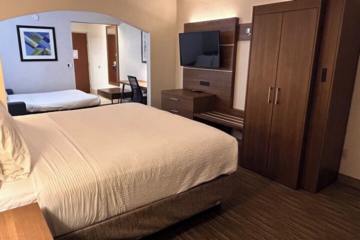 HOLIDAY INN EXPRESS & SUITES REIDSVILLE by IHG