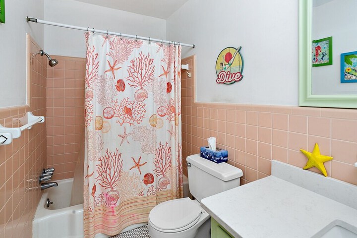 Room 20 of 25