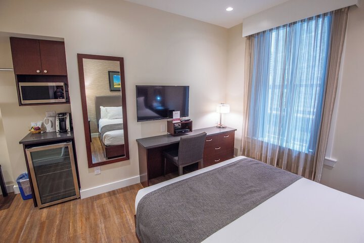 Room 9 of 45