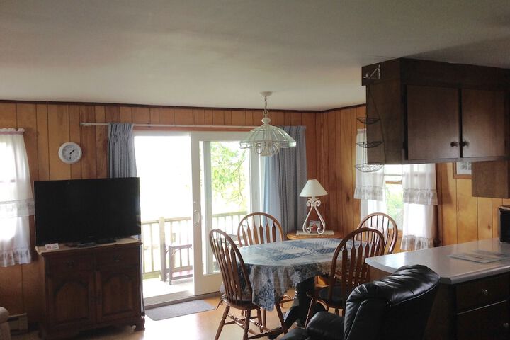Room 4 of 62