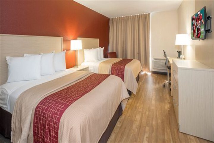 Days Inn by Wyndham Neptune Beach