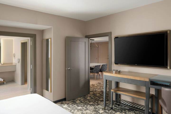 Room 67 of 120