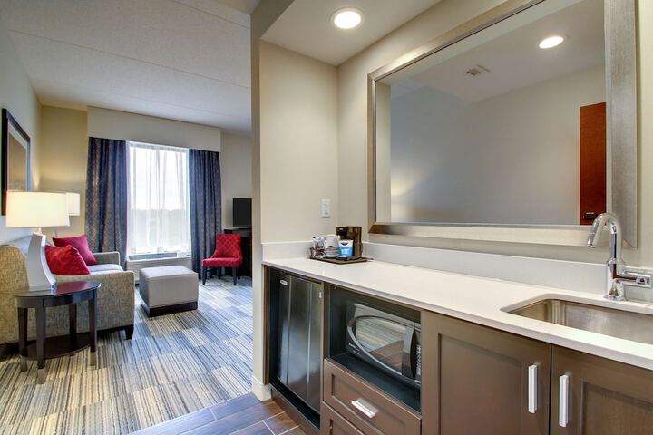 Room 32 of 69