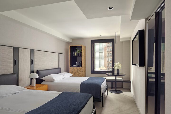 Room 22 of 43