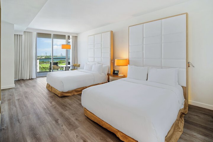 Room 43 of 112