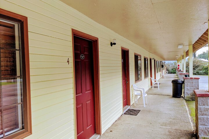 Hotel 4 of 21