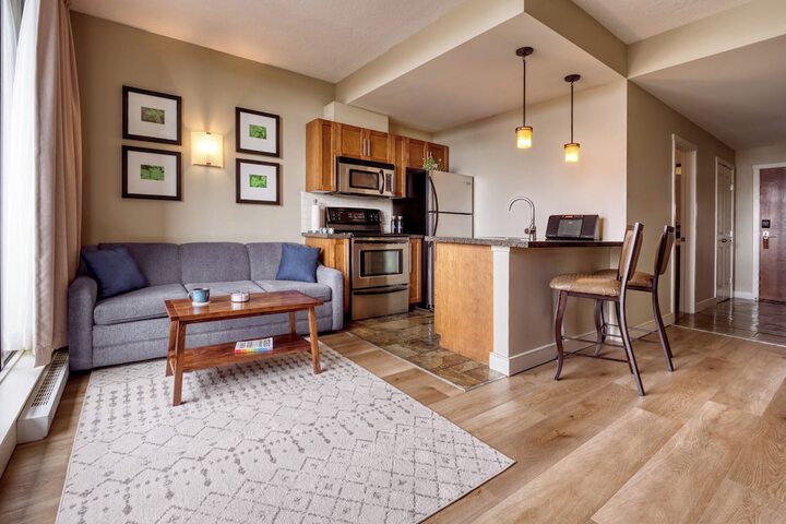 The Oswego Hotel