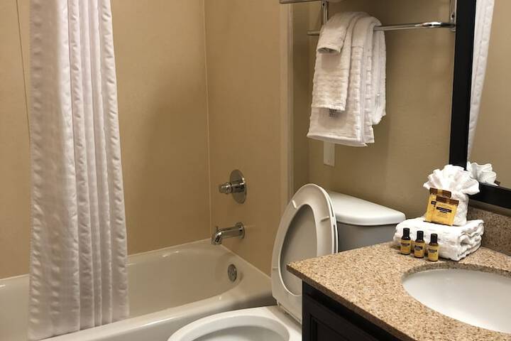 Room 19 of 28