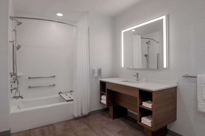Home2 Suites by Hilton Sheboygan