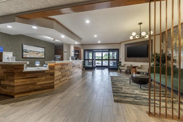 Best Western Fremont / Angola I-80/90 Toll Road
