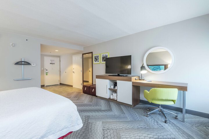 Room 7 of 27