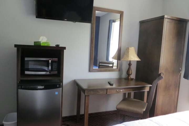 Room 21 of 48