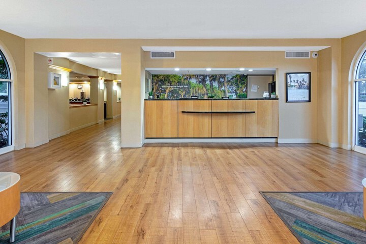 Hotel Interior 13 of 38