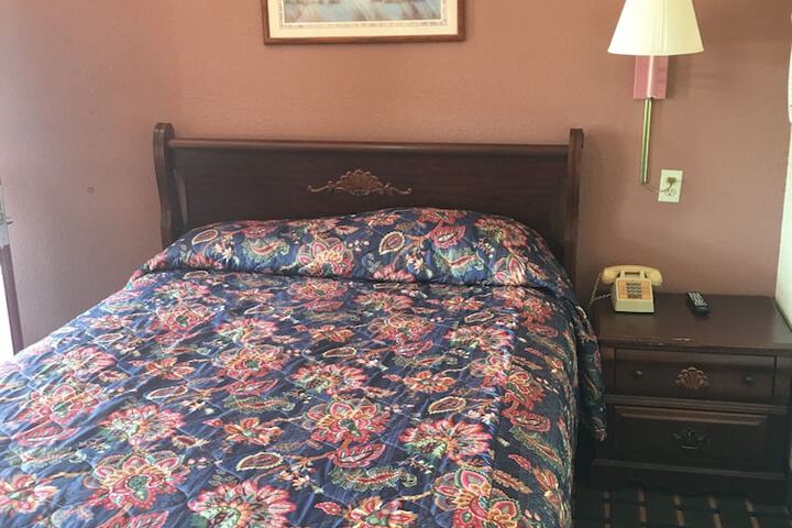 Room 44 of 80