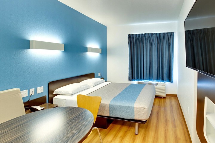 Motel 6 Poplar Bluff MO