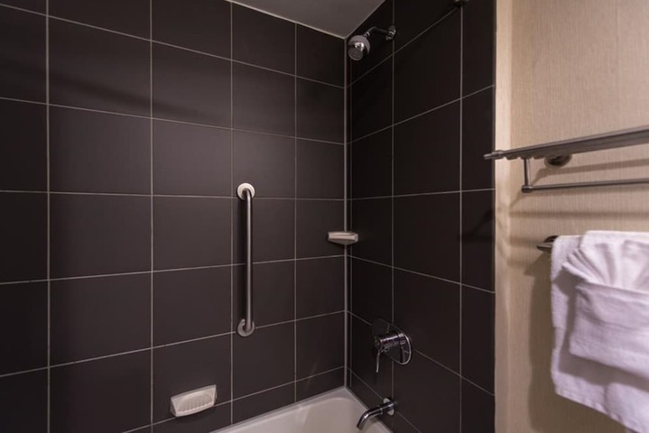Room 4 of 22