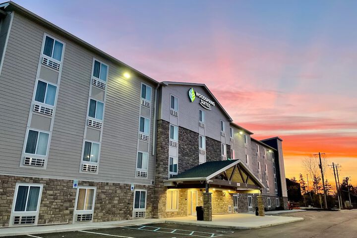 WoodSpring Suites Detroit Madison Heights