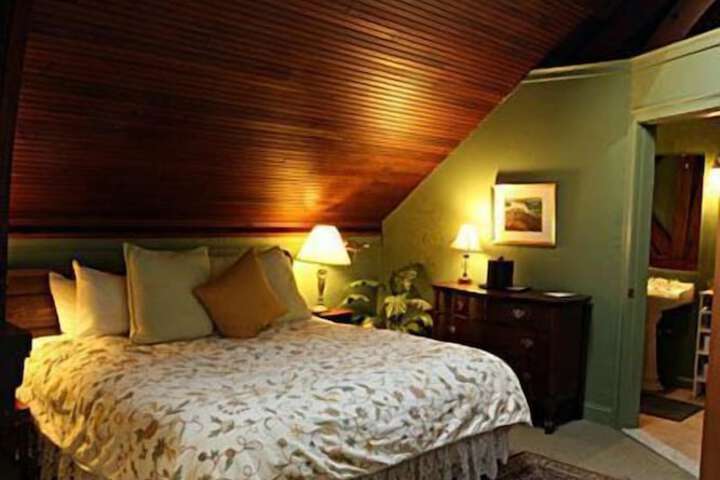 Room 32 of 113