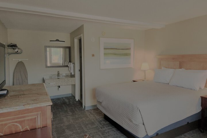 Room 10 of 11