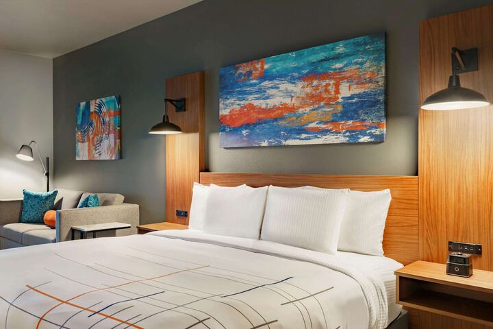 La Quinta Inn & Suites by Wyndham Springfield