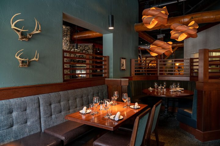 Dining 62 of 91