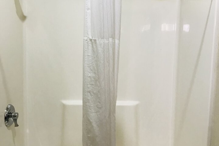 Room 18 of 33