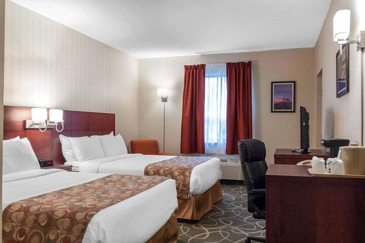 Room 32 of 42