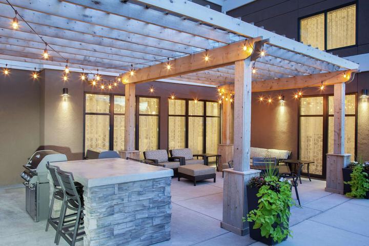 Terrace/Patio 41 of 43