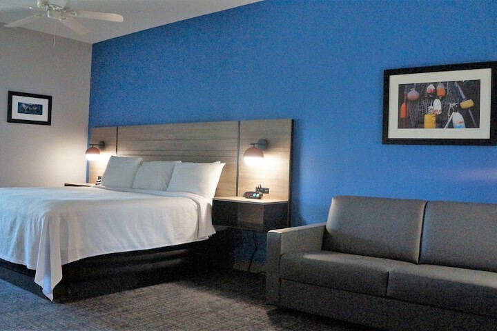 Room 25 of 34