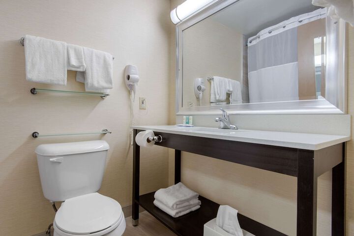 Room 5 of 26