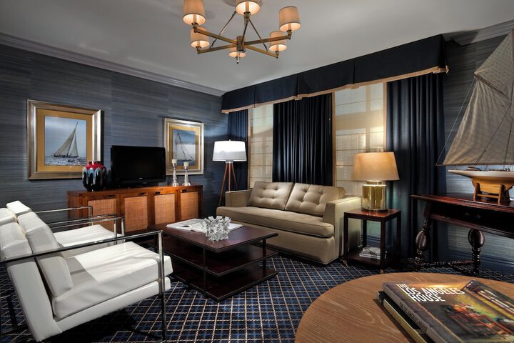 Room 27 of 78